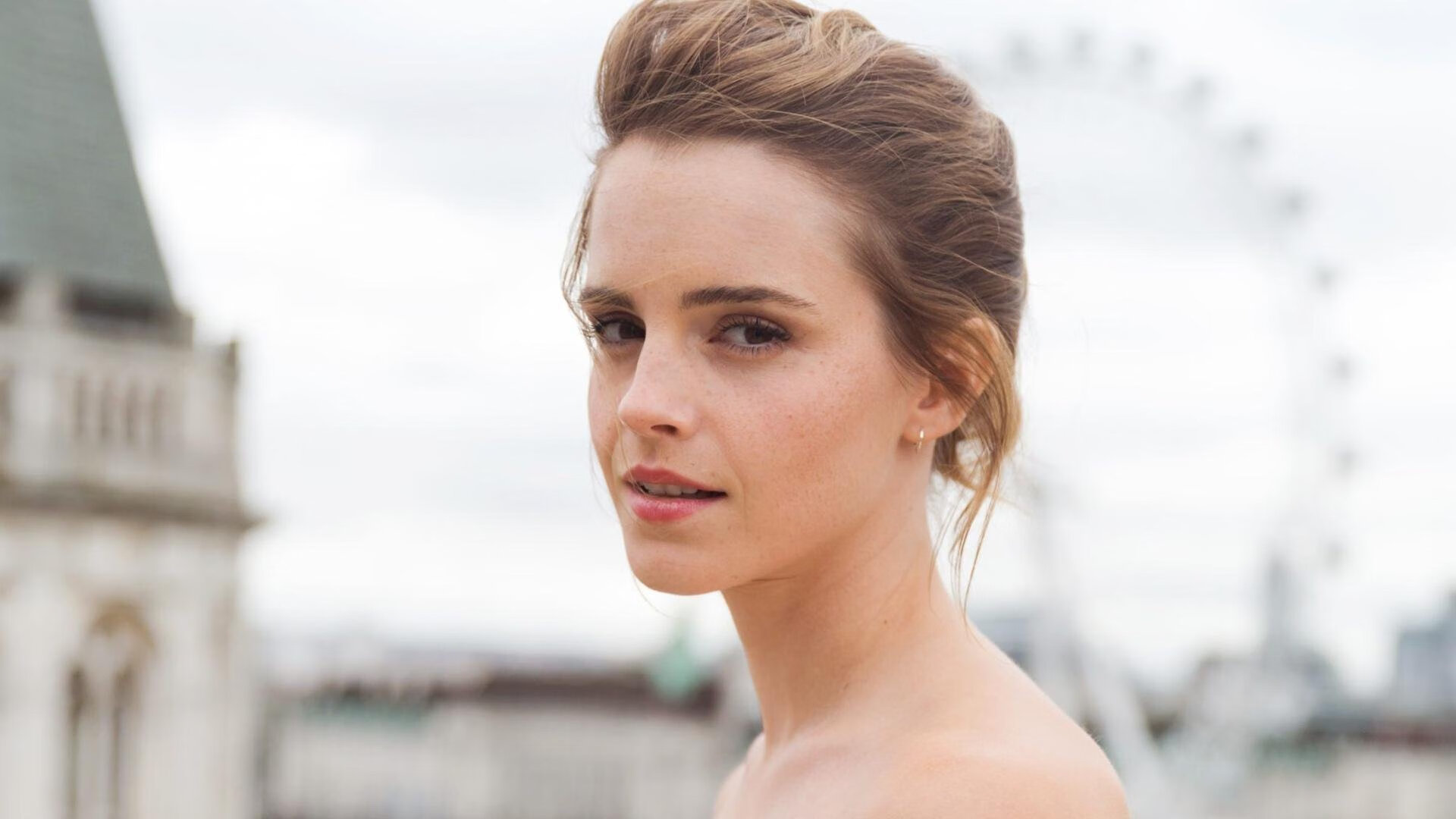 中国足球青训营招生规模不断扩大，中国足球青训补偿及培训费