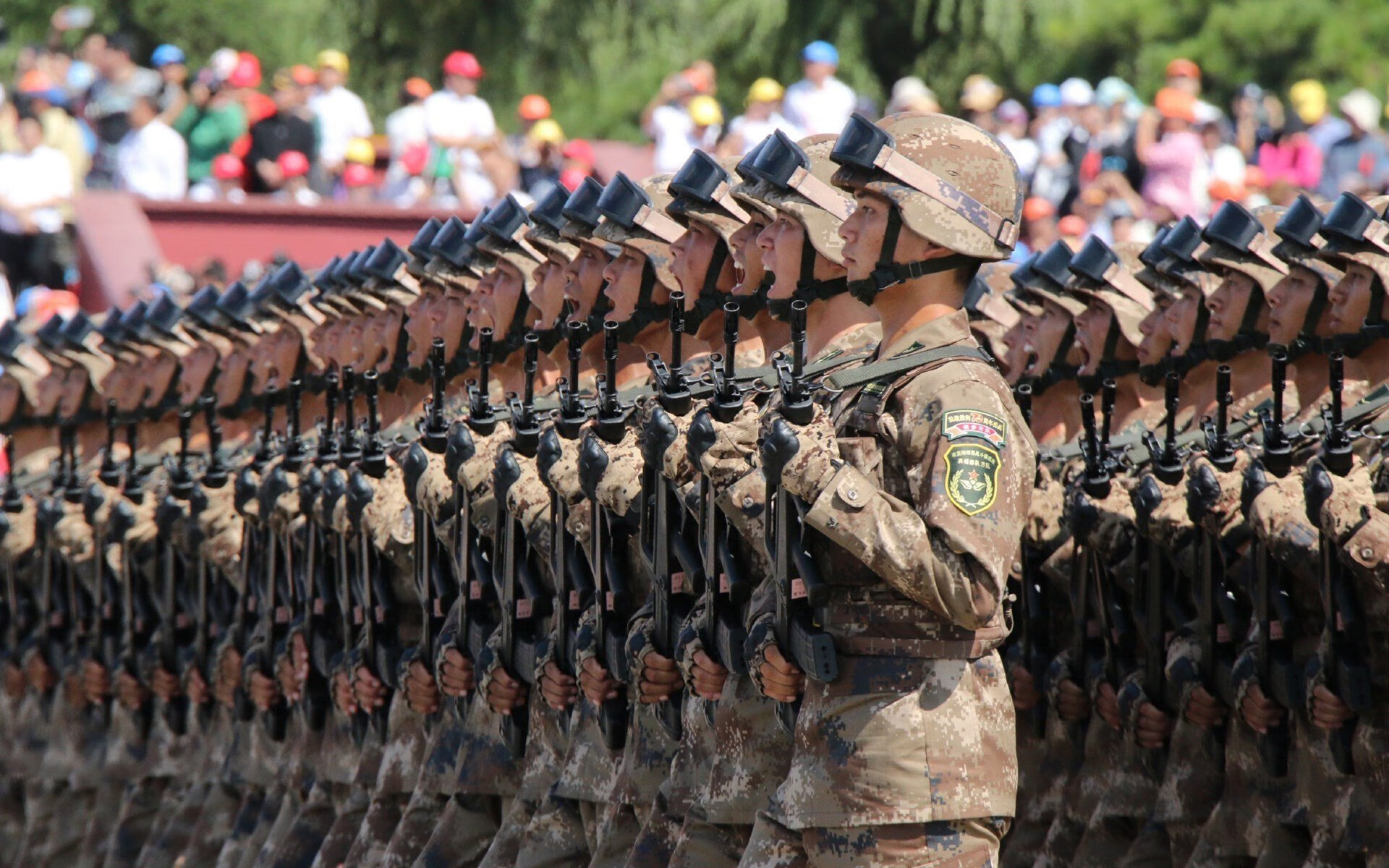 开云·体育官网-篮网加强外线封锁多次干扰对手投篮，篮网队内线补强